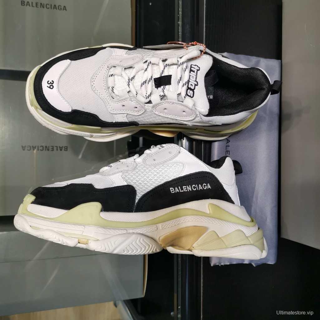 Men/Women Balenciaga Triple S Sneaker White/Black Item Ab5580330