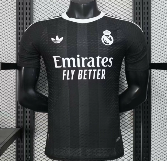 Player Version 25/26 Real Madrid Black Goalkeeper Jersey